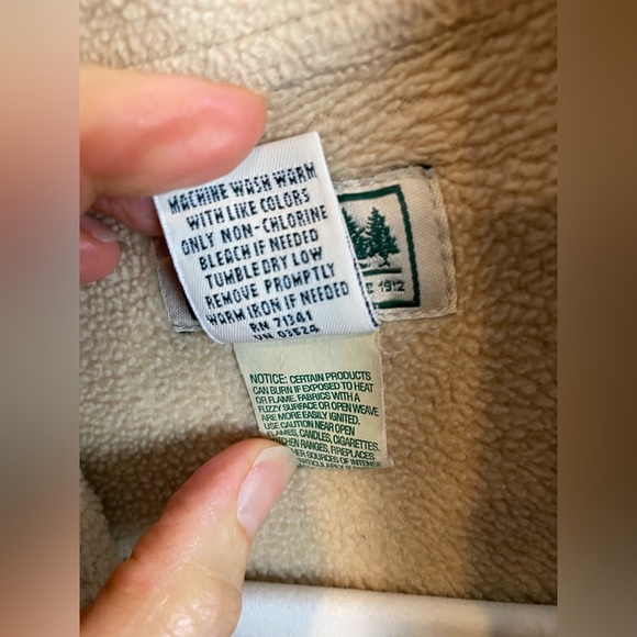 LL bean fleece lined Red and Black Plaid Flannel Shirt small - Picture 10 of 12